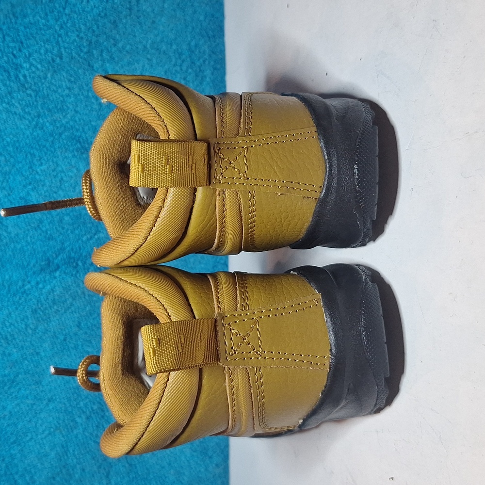 Nike Manoa Toddler Leather Sneaker Hiking Boot Tan Size 8C - Picture 5 of 7
